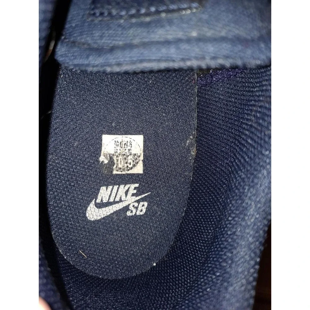 Nike Blue with‎ White Swoosh Sneakers Model 705265 Men's Size 10.5